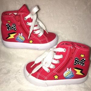 Girls   high top fed Minnie  mouse sneakers size 7